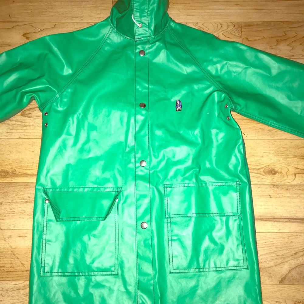 Rain coat